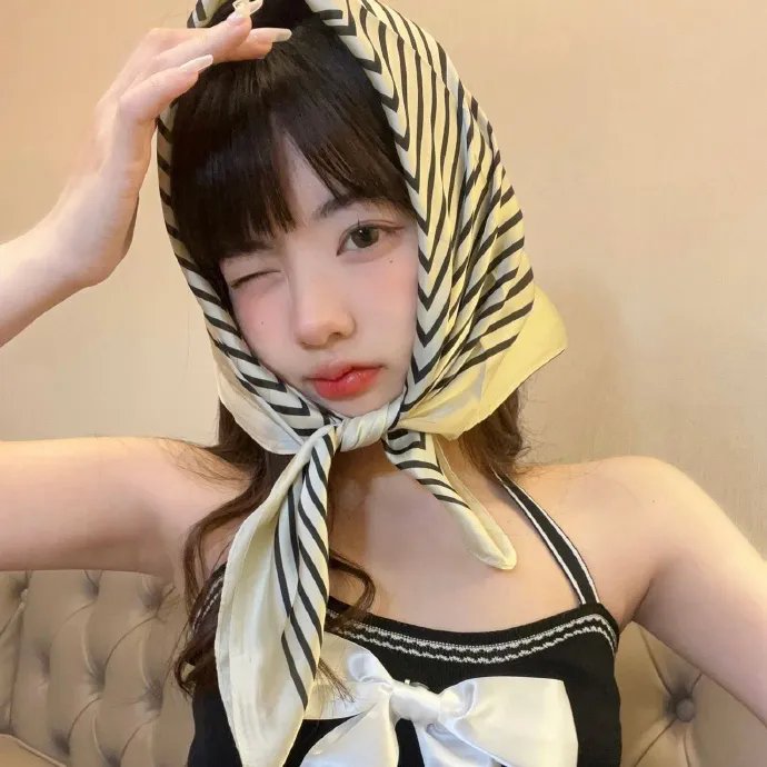 她不见了